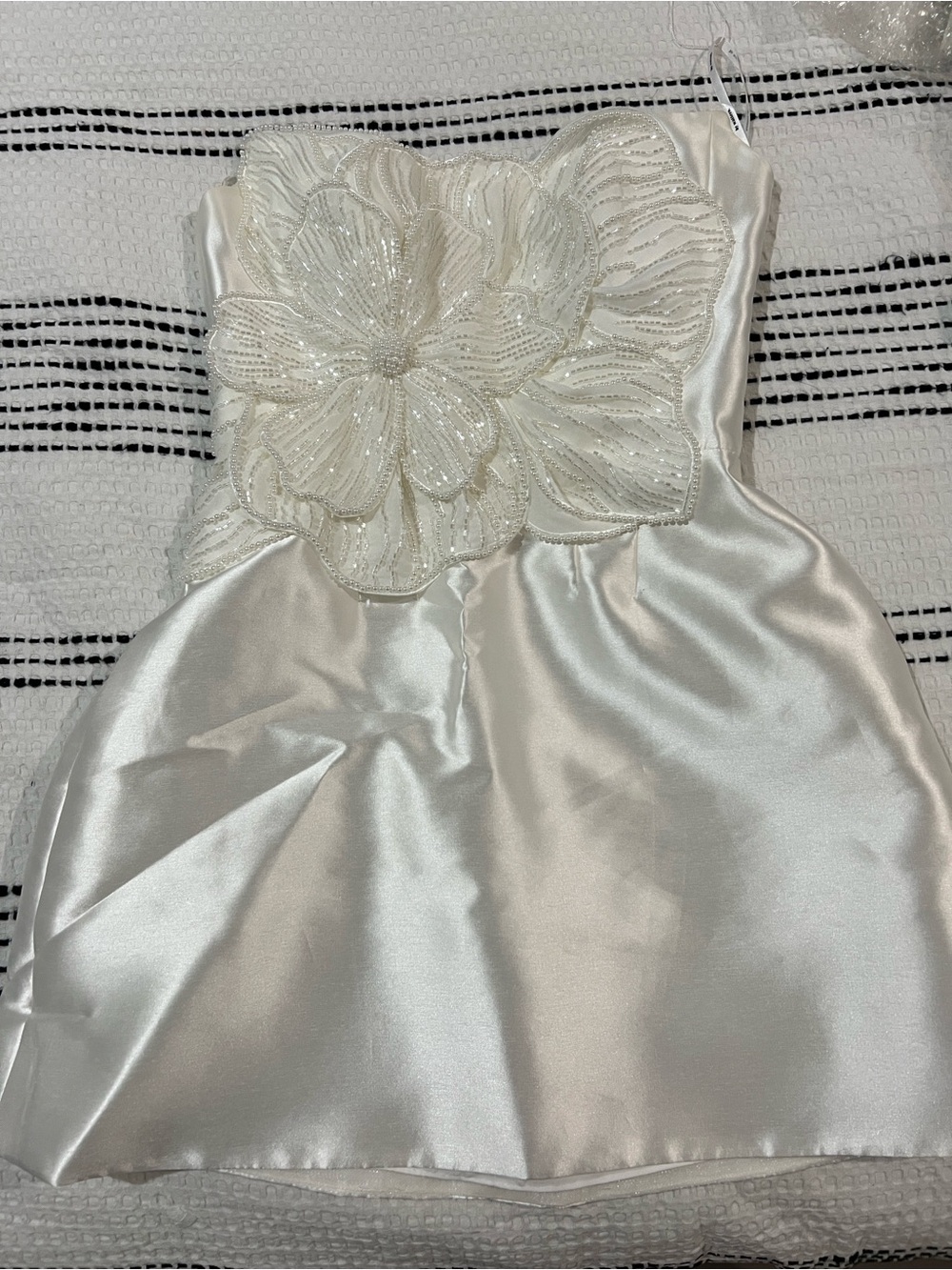 By Watters Brie Strapless White Mini Embellished Dress with Pearl Floral Appliqu - Picture 5 of 8